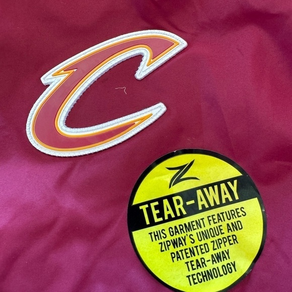 NWT Zipway Tear-Away NBA Cleveland Cavaliers Youth Jacket / L 14-16 - Picture 2 of 10